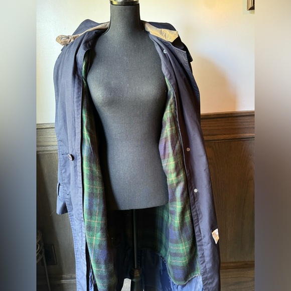 Misty harbor navy and green plain trench coat with removable liner size 8 - Picture 11 of 12